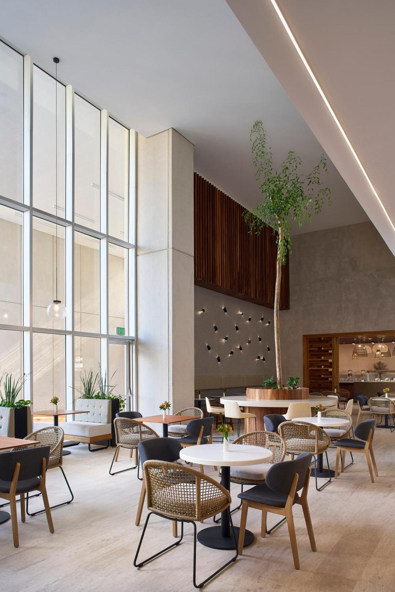 Courtyard By Marriott Merida Downtown Exterior photo